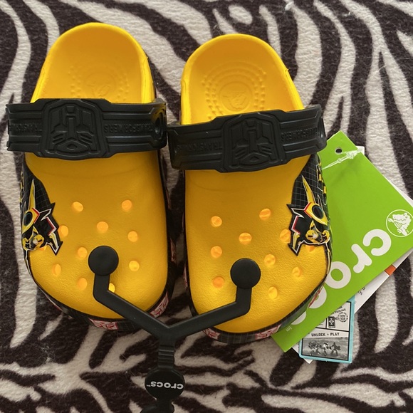 Transformers Bumblebee Crocs! - Picture 2 of 6